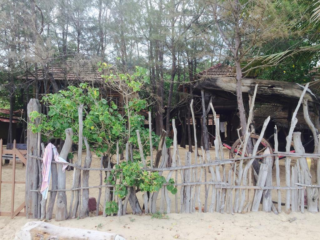Beach Hut อารูกัมเบย์ ภายนอก รูปภาพ